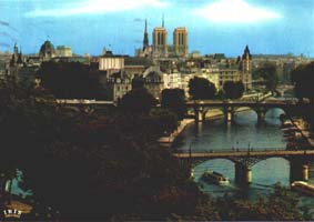 Paris - Au del du Pont des Arts